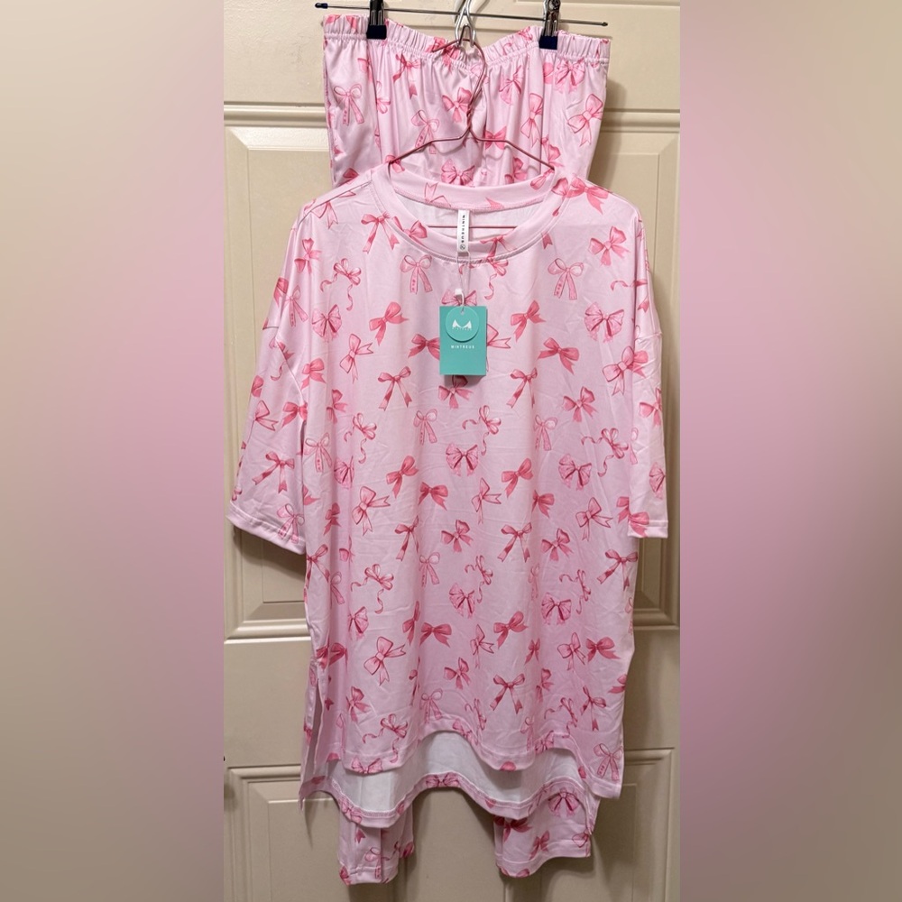 Mintreus Pajamas or Lounge Set Light Pink with Pink Bow Design Size XL